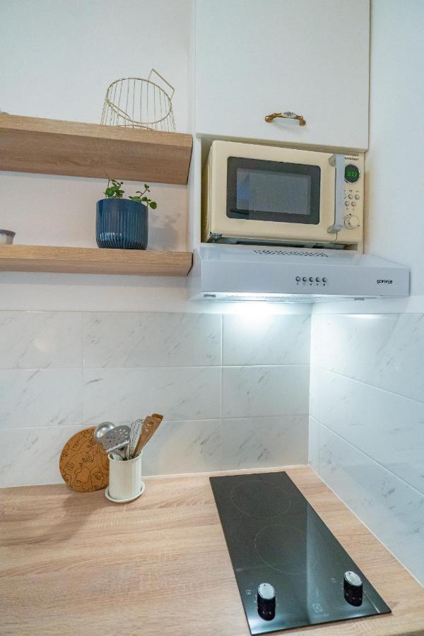 Starry Night Studio Apartment Риека Экстерьер фото